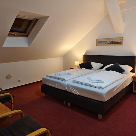 Hotel Bily Konicek Třeboň Eksteriør billede