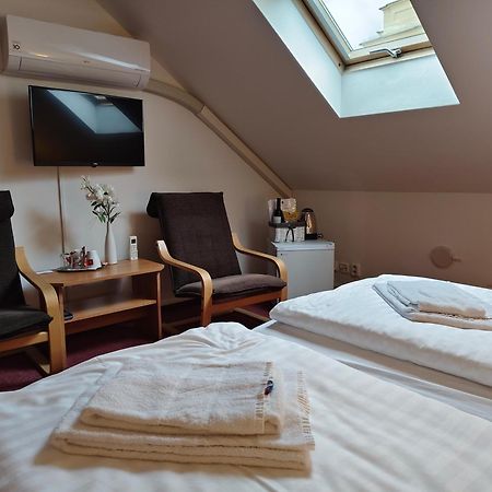 Hotel Bily Konicek Třeboň Eksteriør billede