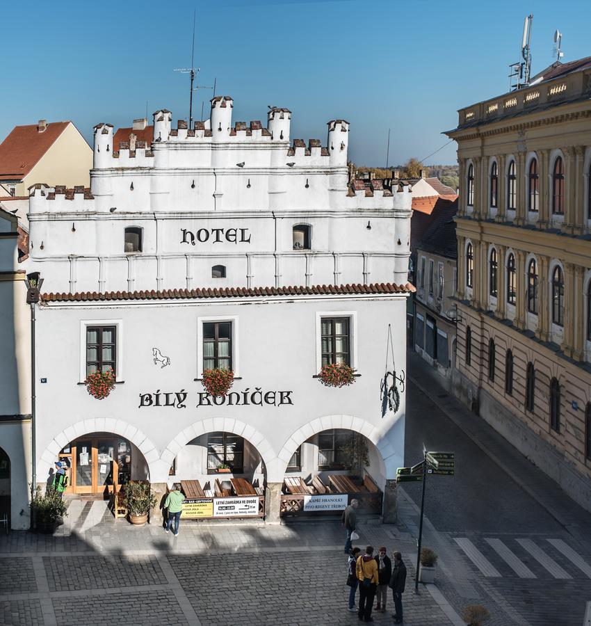 Hotel Bily Konicek Třeboň Eksteriør billede
