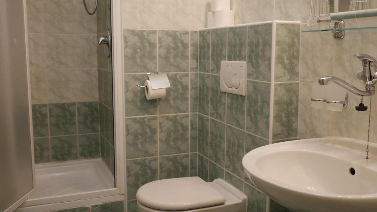 Hotel Bily Konicek Třeboň Eksteriør billede