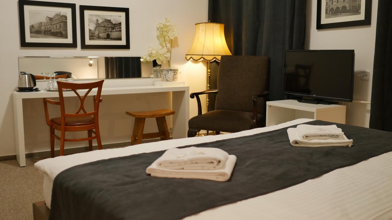 Hotel Bily Konicek Třeboň Eksteriør billede
