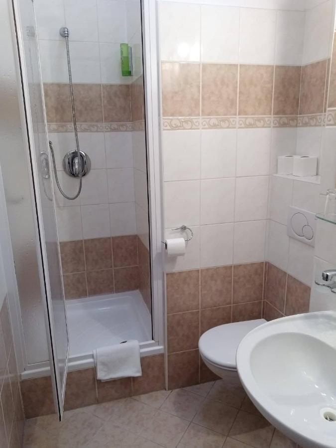 Hotel Bily Konicek Třeboň Eksteriør billede